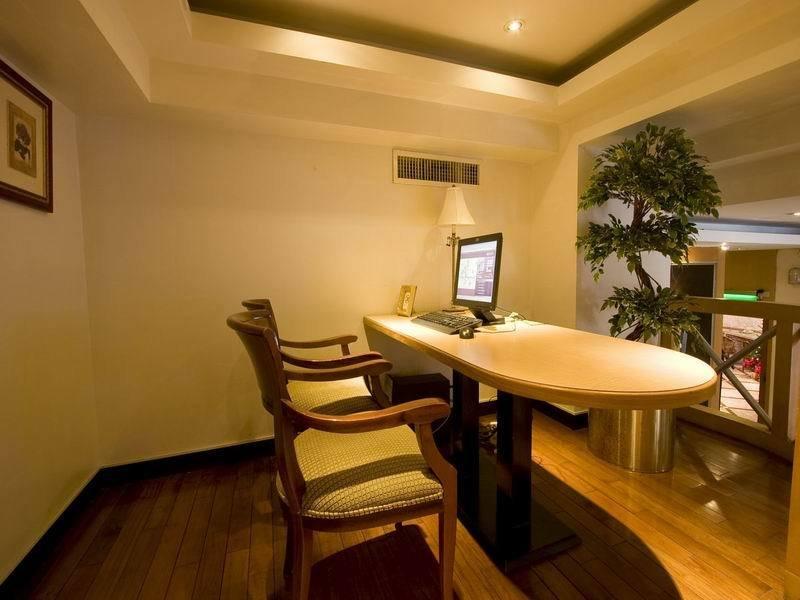 Happiness Hotel Тайбэй Экстерьер фото