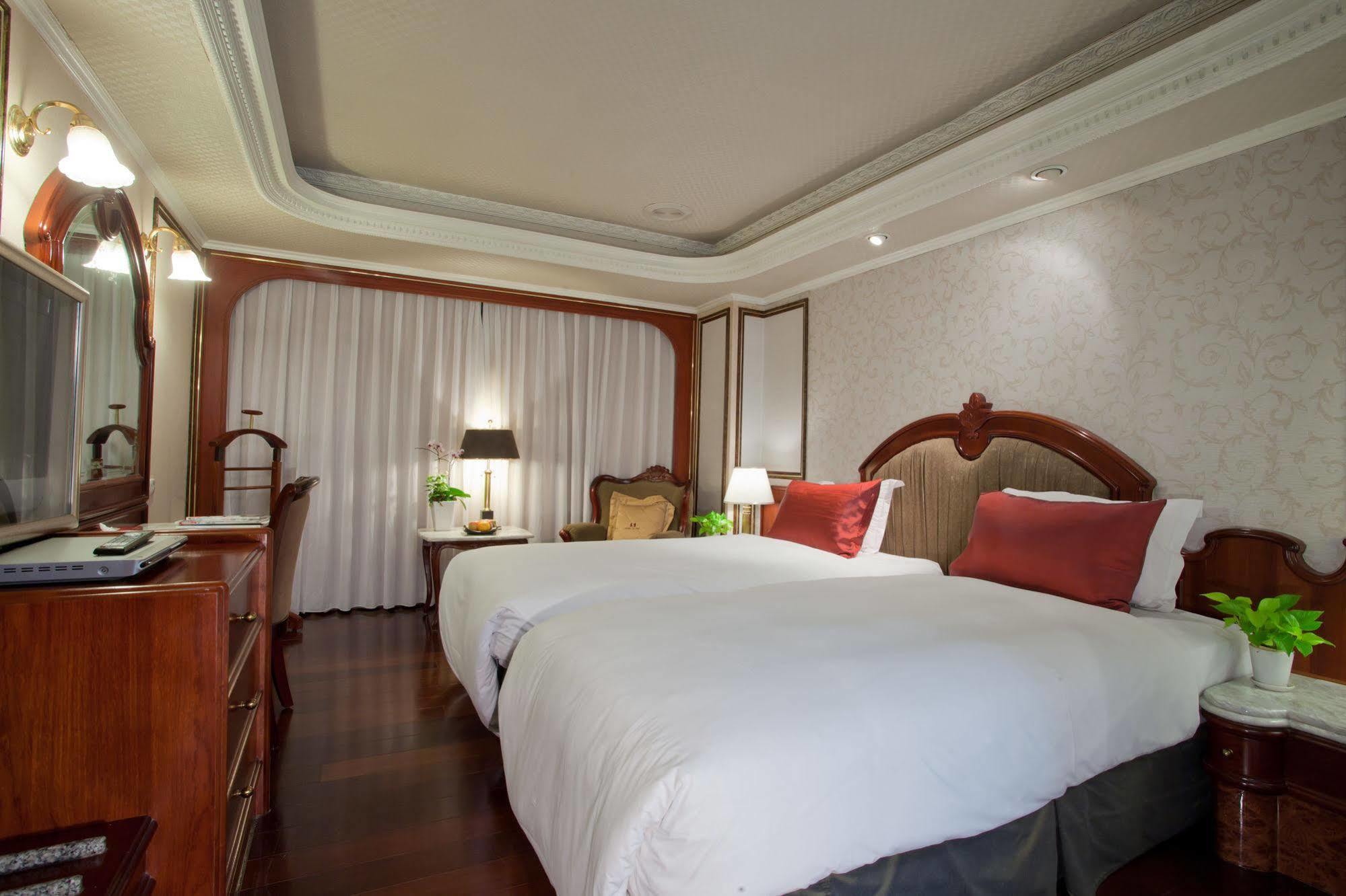 Happiness Hotel Тайбэй Экстерьер фото